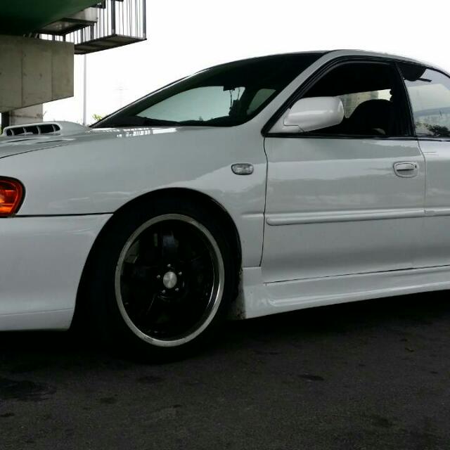 00年gc8美車 汽車在旋轉拍賣