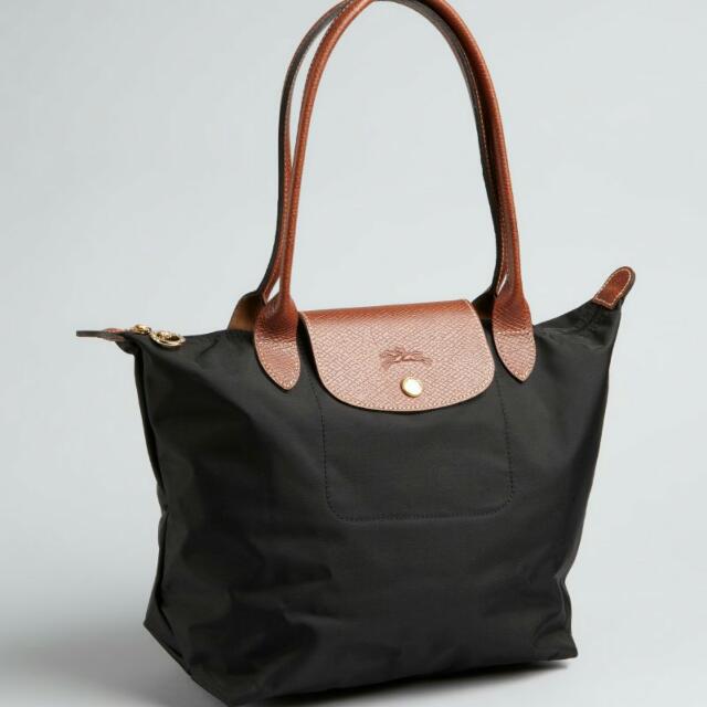 Longchamp black best sale medium long handle