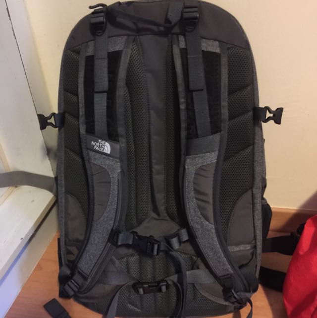 The North face Router Transit Traveling Bag (Grey), Men's Fashion, Bags ...