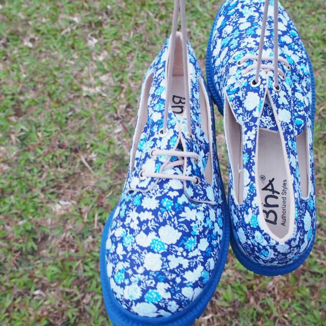 Full blue shoes outlet