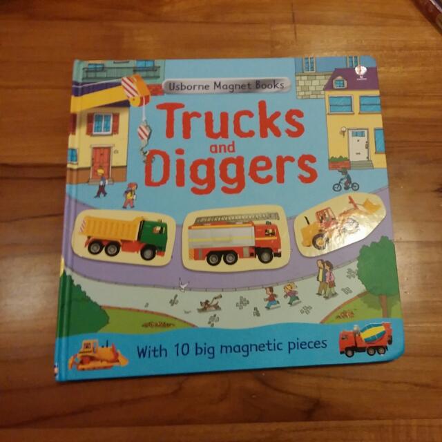 Usborne Book Trucks And Diggers, Hobbies & Toys, Books