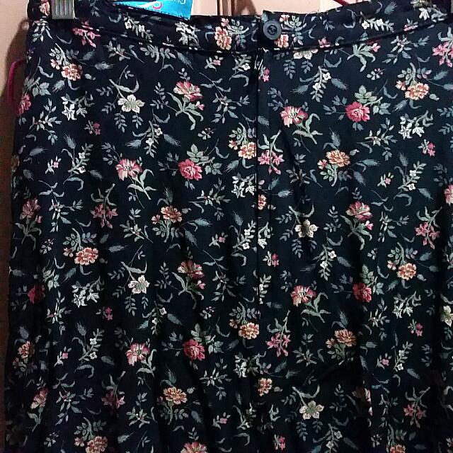 Vintage Black Floral Midi Skirt main image 0
