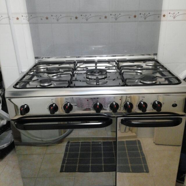 5 burner gas cooktop and oven