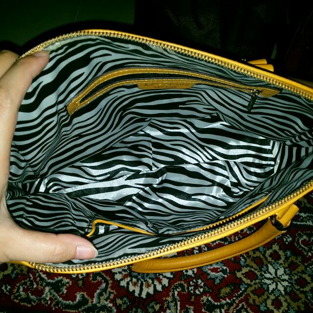 Mustard kate spade bag store