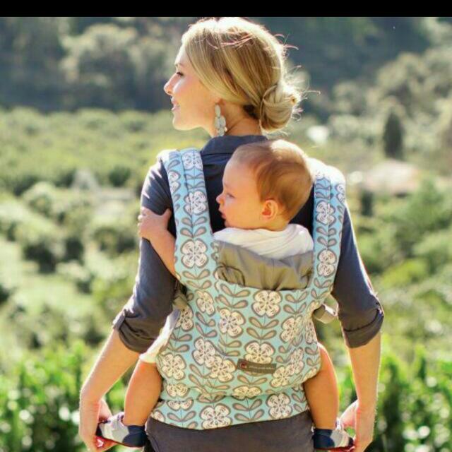 Preloved Ergo Carrier, Babies & Kids, Going Out, Carriers & Slings on