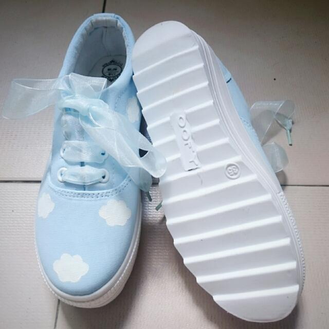 Cloud platform shoes top