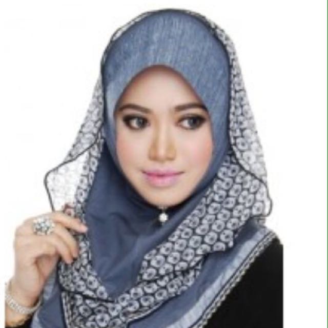 Ready To Wear Hijab, Women's Fashion, Muslimah Fashion, Hijabs on Carousell