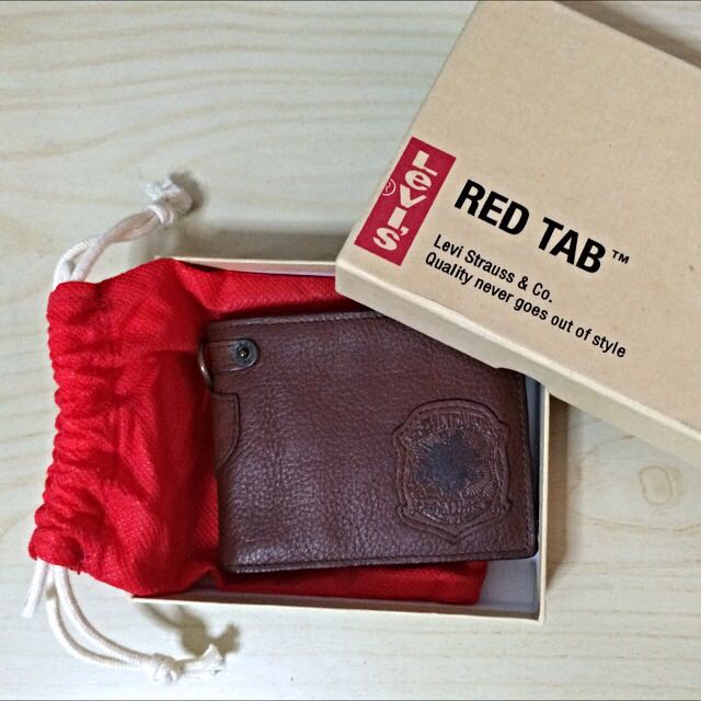RED TAB Leather Men's Billfold Wallet 