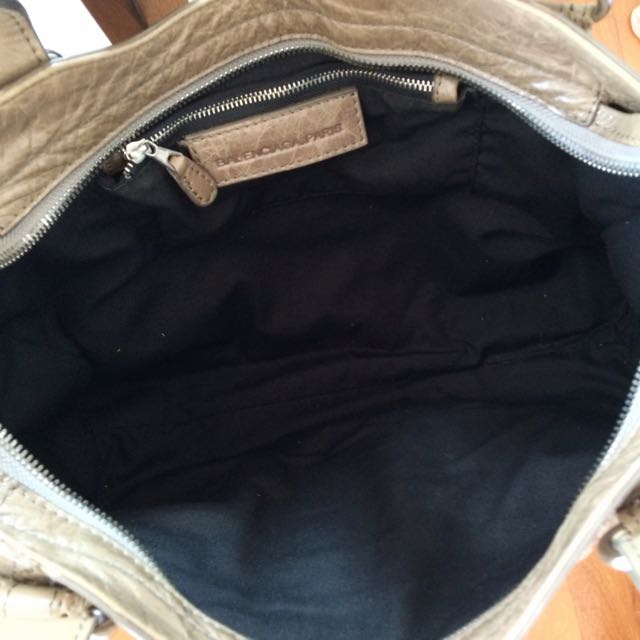 Balenciaga shoulder bag discount replica