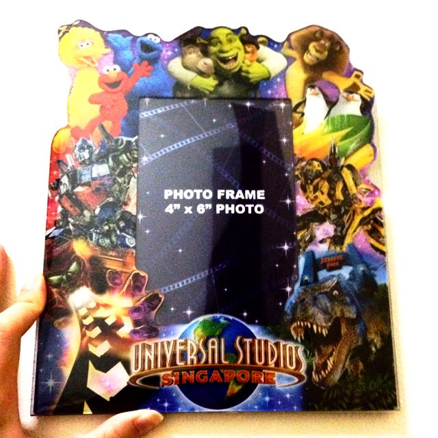 Universal Studios Singapore Photo Frame Photography On Carou Photo
