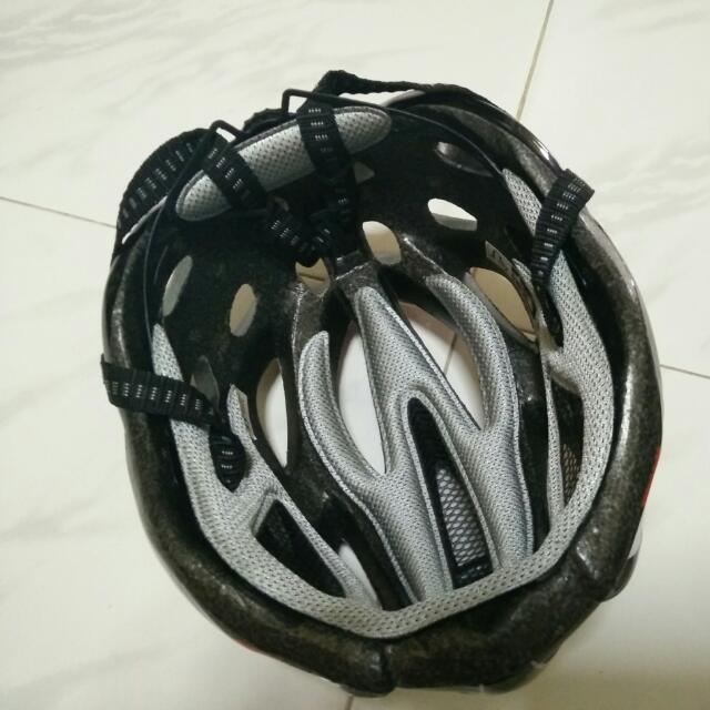 giant bicycle helmet