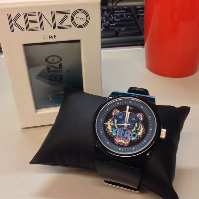 Kenzo tiger top head watch