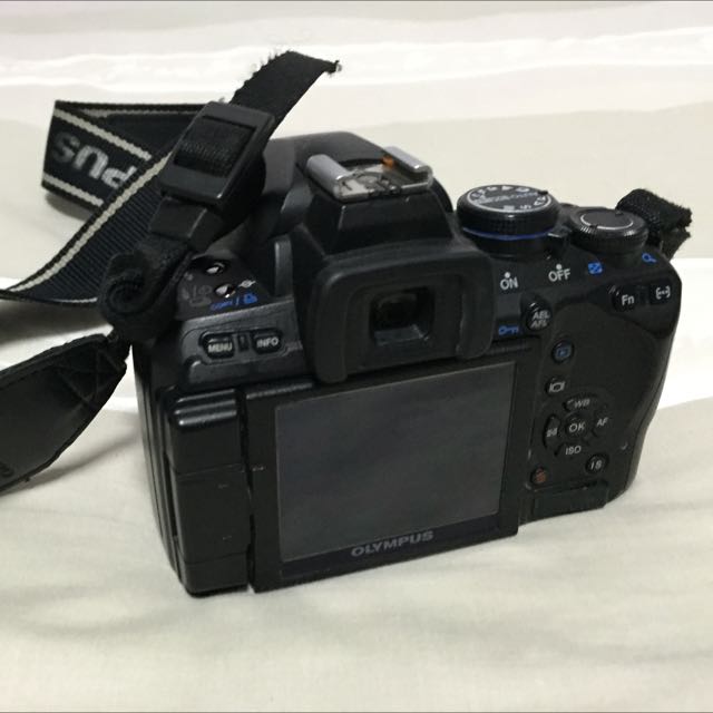 olympus e620 with 14-42mm kit lens [price reduced]