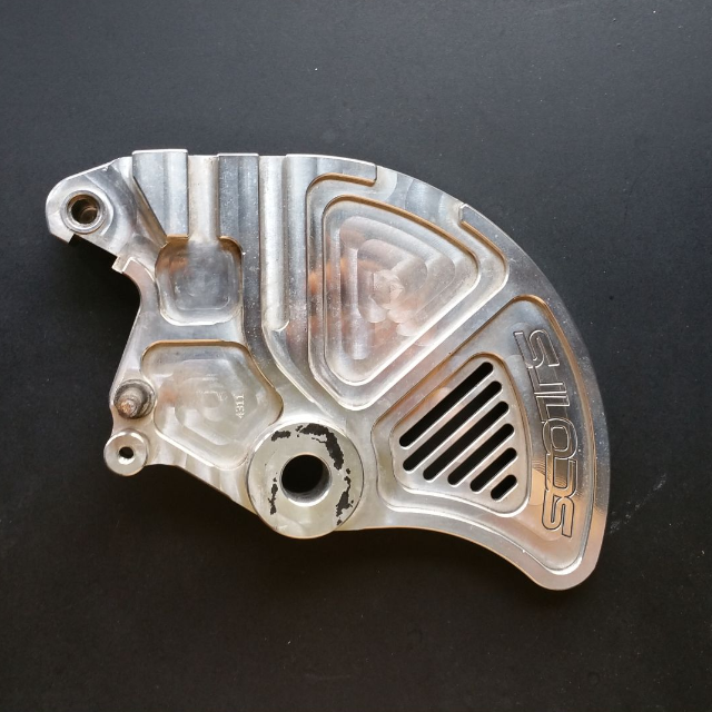 XR400/XR250 Scotts rear disc guard, Zeta chain guard, brake & clutch