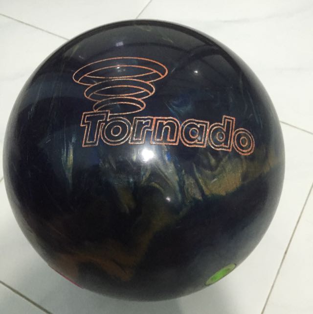 Bowling Ball Ebonite Tornado, Sports Equipment, Sports & Games