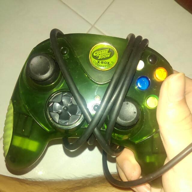 Classic Xbox Controller, Hobbies & Toys, Toys & Games on Carousell