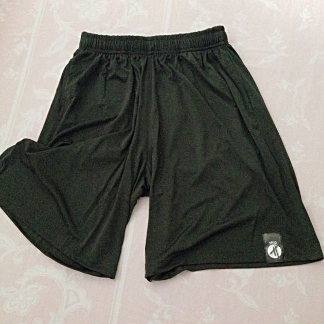 Ultimate Frisbee Trio Shorts (Unisex), Men's Fashion, Activewear on