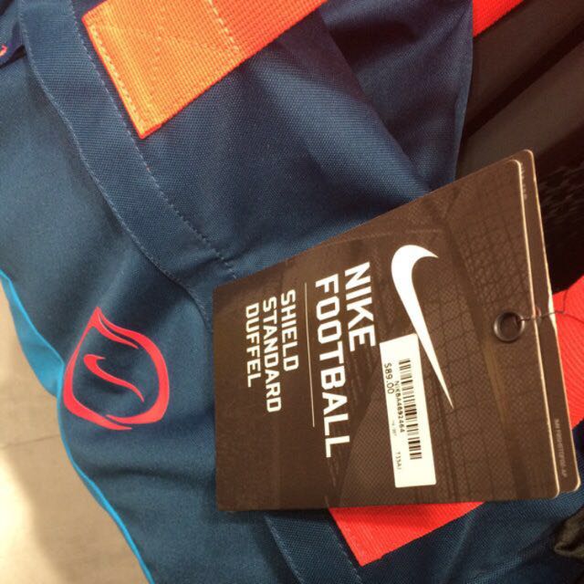 Nike Shield Duffel Bag, Men's Fashion, Bags, Belt bags, Clutches and Pouches on Carousell