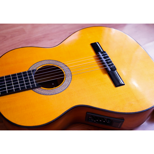 Classical guitar with best sale built in pickup