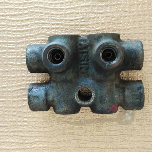 wira saga brake body valve, Auto Accessories on Carousell