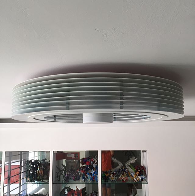 Wts Less Than A Year Old Exhale Fan Property On Carousell