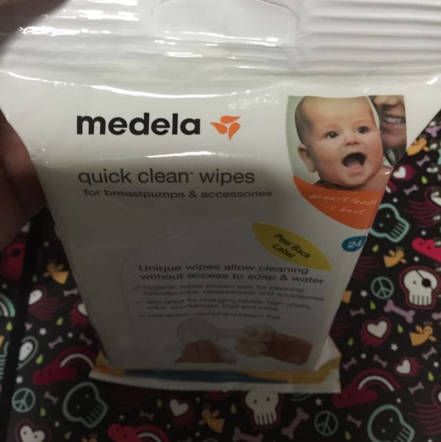 Medela Quick Clean Wipes, Babies & Kids, Nursing & Feeding, Breastfeeding &  Bottle Feeding on Carousell