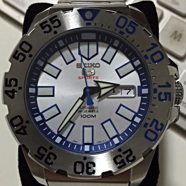 Seiko mini sales snow monster