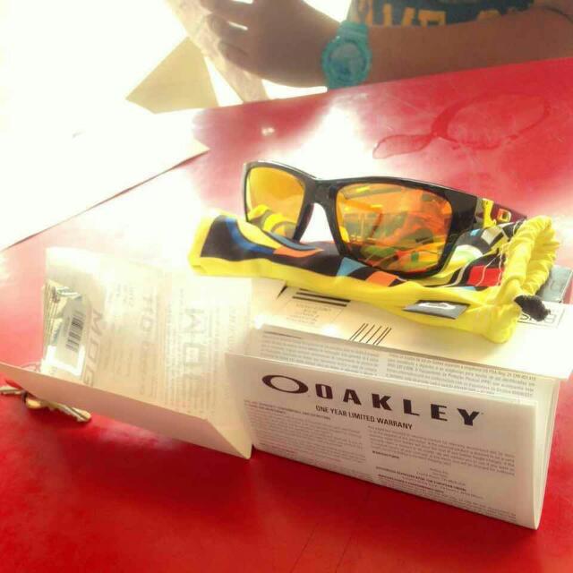 Oakley jupiter squared valentino rossi top