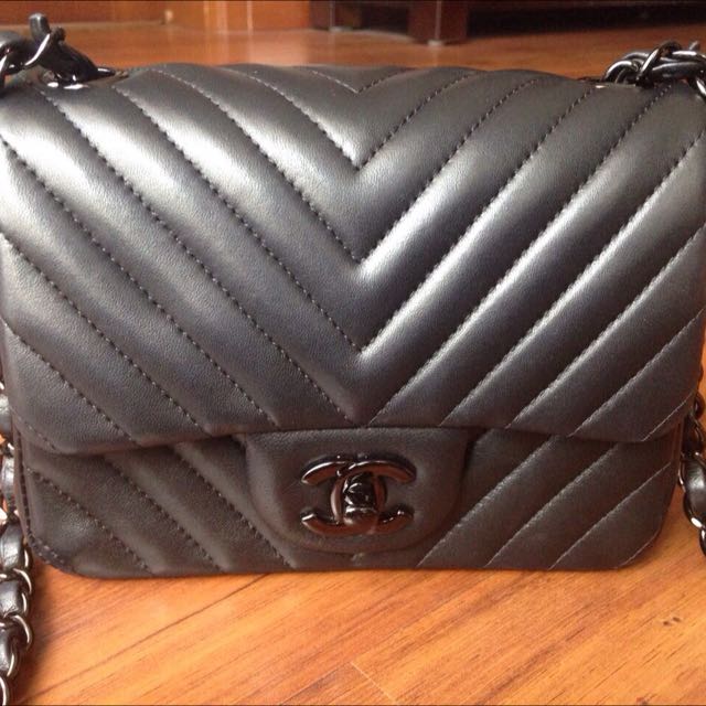 chanel mini square chevron