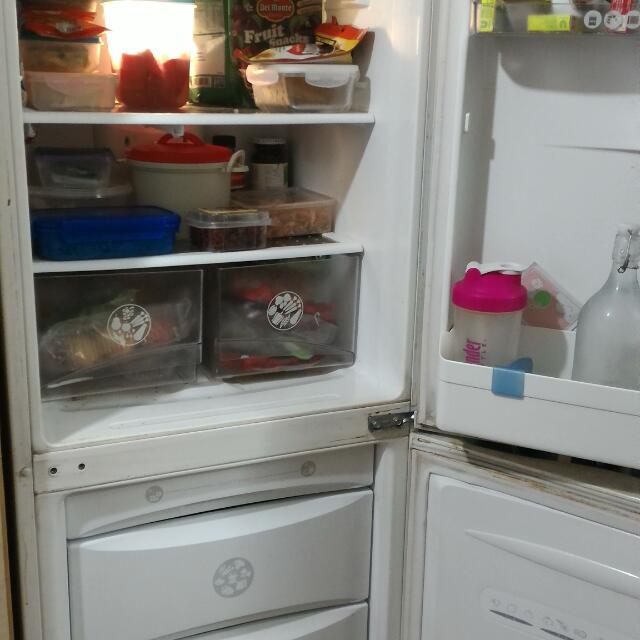 ELBA Fridge w/ 3level Freezer, Spacious, For Pickup Only, TV & Home