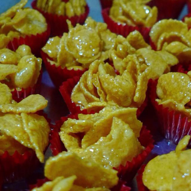 Azhar Cookies, Biscuit & Chips, Everything Else on Carousell