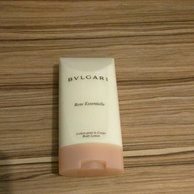 Bvlgari rose essentielle body lotion 2025