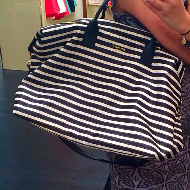 Kate spade lyla weekender store