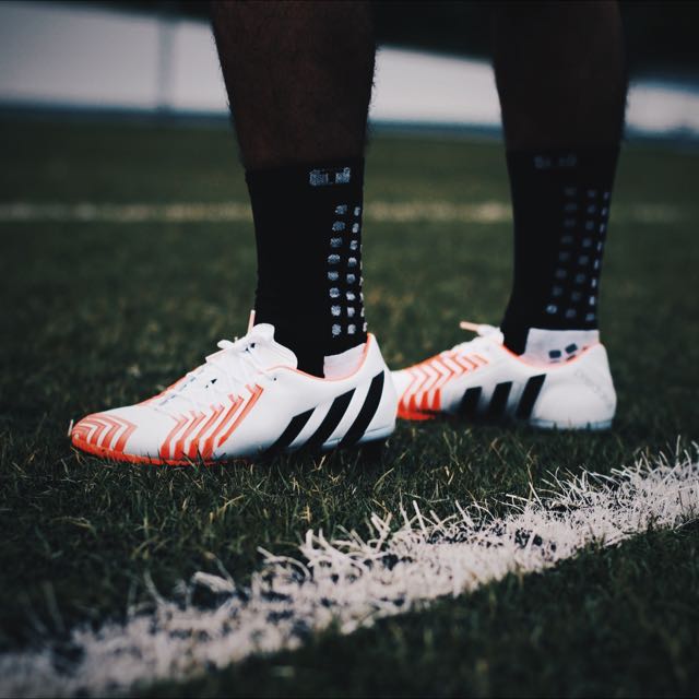 Adidas predator instinct white sales
