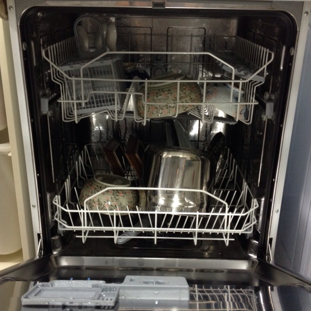 ARISTON DISHWASHER LKF 61, TV & Home Appliances, Kitchen Appliances, Dishwasher on Carousell