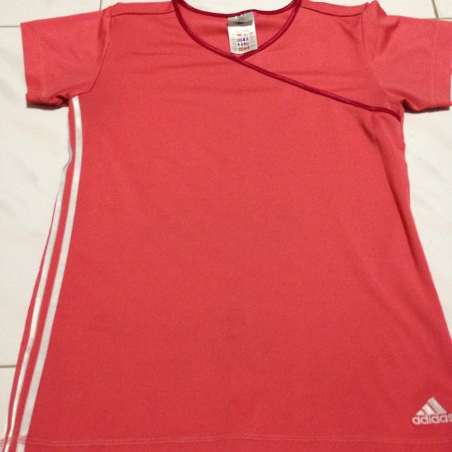 red dri fit shirt womens