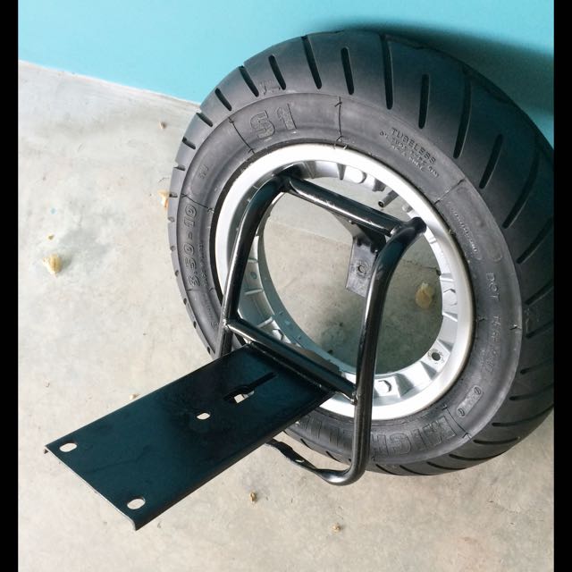 spare wheel rack