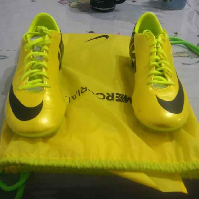 nike mercurial vapor green