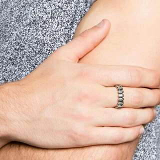 River Island Skull Ring $18 Mailed