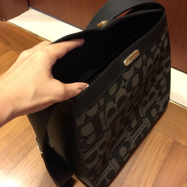 REDUCED Burberrys Vintage Leather Fabric Shoulder Bag Luxury Bags Wallets on Carousell