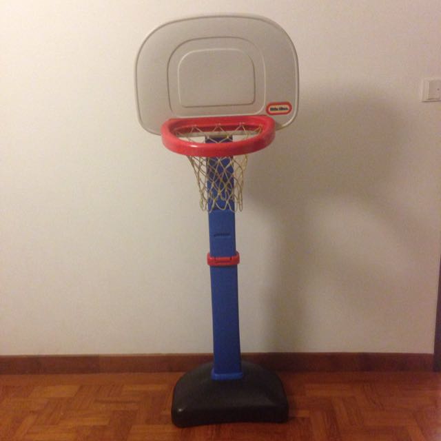 Little Tikes Basketball Hoop, Hobbies & Toys, Toys & Games on Carousell