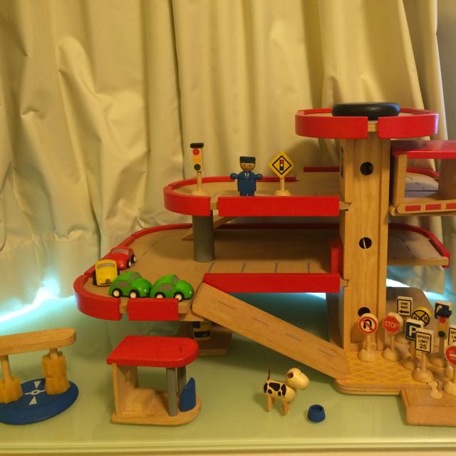 Plan toys city series parking garage on sale