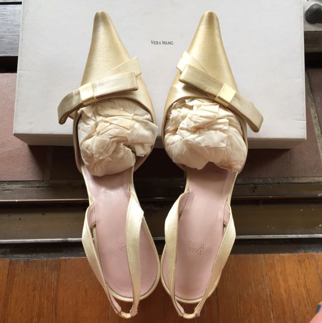 vera wang wedding shoes