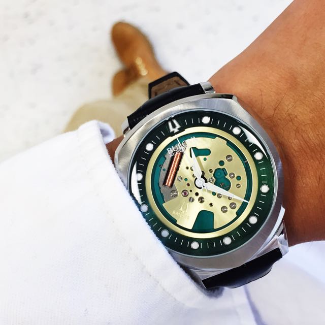 Bulova accutron ii alpha precisionist spaceview 96a155 best sale