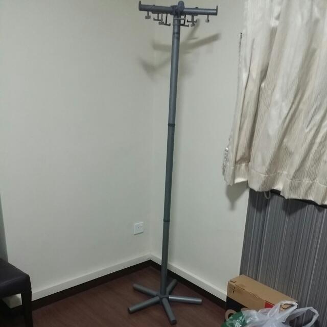 WTS Coat Rack and Clothes Hanger, Sports Equipment, Exercise & Fitness
