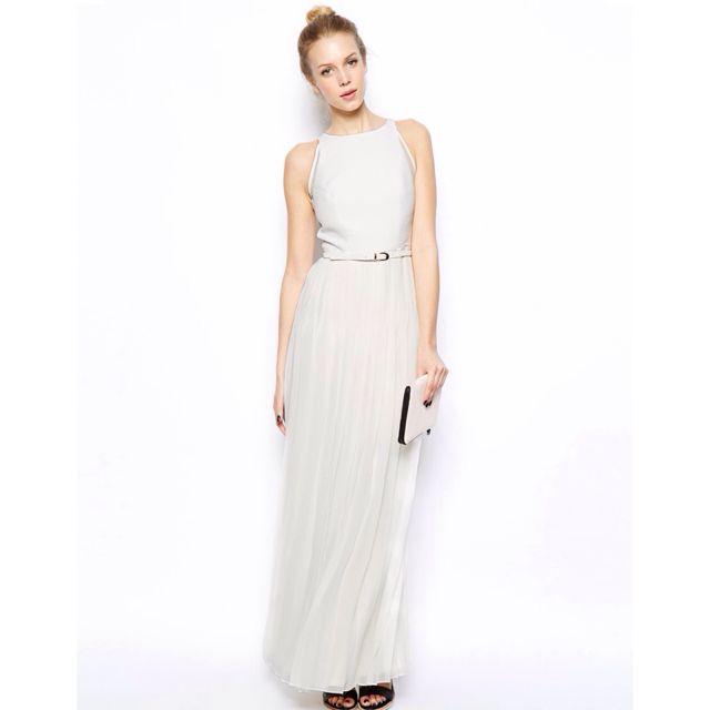 Dresses in river island