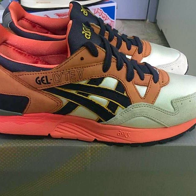 asics ubiq midnight bloom