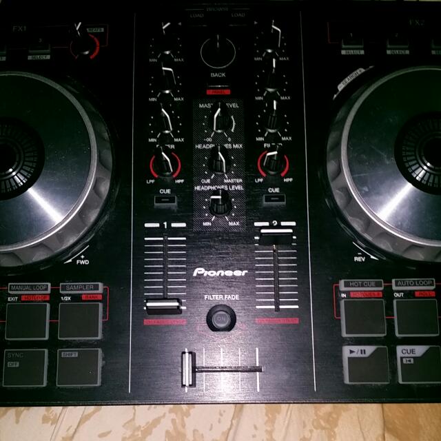 pioneer ddj 300