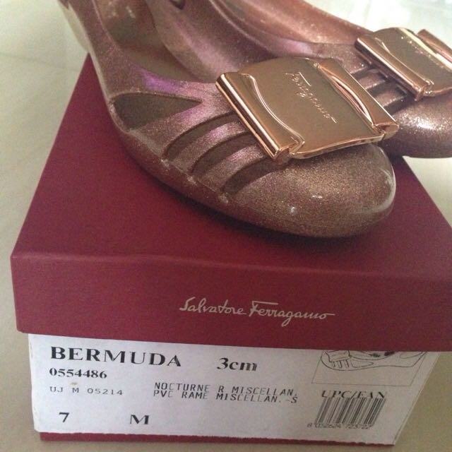 Ferragamo Bermuda Size 7 In Rose Pink, Luxury, Sneakers & Footwear ...