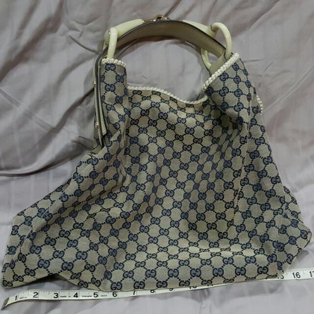 Pre Owned Gucci Handbag Luxury On Carou Pre Owned Gucci Handbag Luxury On